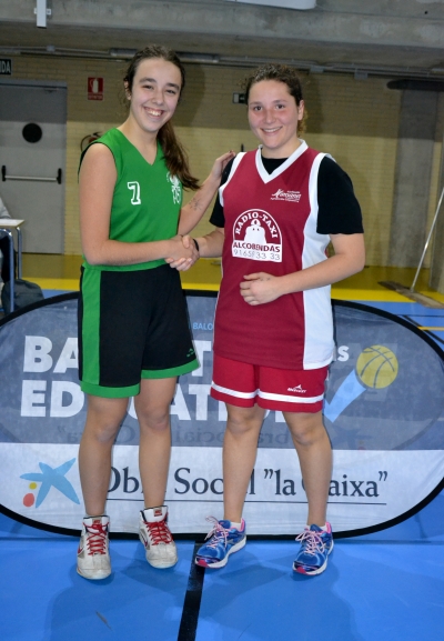 MVPs: María Fdez y Rebeca Pernía.