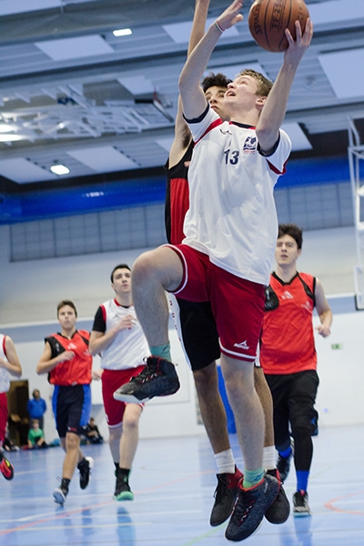 Daniel Benkovics, estrella local