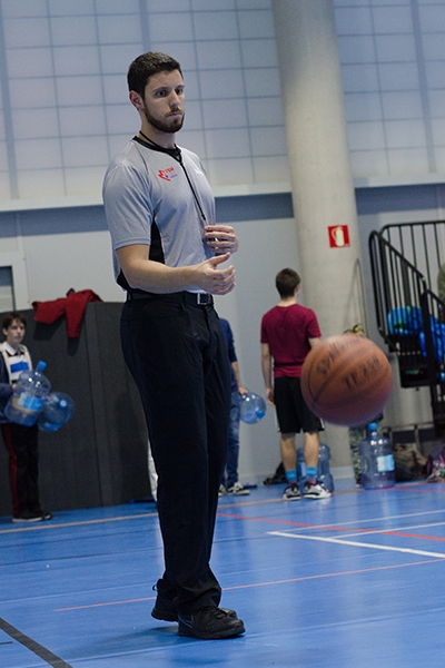 El colegiado del partido