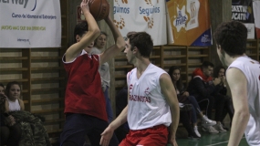 Los Cañoneros disparan primero